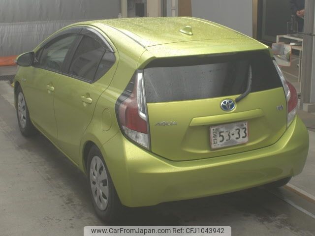 toyota aqua 2015 -TOYOTA--AQUA NHP10-2459444---TOYOTA--AQUA NHP10-2459444- image 2