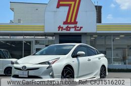 toyota prius 2018 CFJ1516202