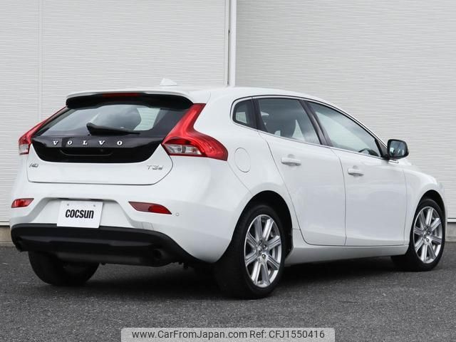 volvo v40 2017 CFJ1550416 image 2