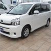 toyota voxy 2012 GOO_JP_700056043930250714004 image 35
