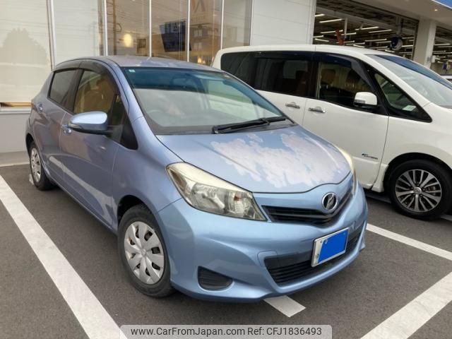 toyota vitz 2012 CFJ1836493 image 1