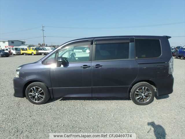 toyota voxy 2008 NIKYO_DD45833 image 2