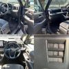 toyota noah 2022 quick_quick_6AA-ZWR90W_ZWR90W-0017055 image 6