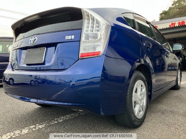 toyota prius 2010 CFJ1690506 image 2