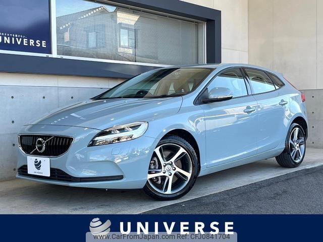 volvo v40 2017 quick_quick_MD4204T_YV1MVA8RDJ2456048 image 1