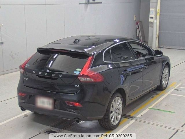 volvo v40 2015 -VOLVO--Volvo V40 MB4164T-YV1MV485BF2234281---VOLVO--Volvo V40 MB4164T-YV1MV485BF2234281- image 2