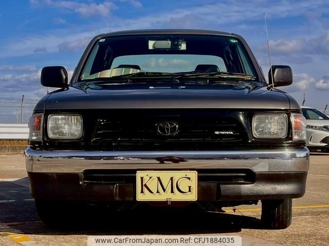 toyota hilux-sports-pick-up 2001 CFJ1884035 image 2