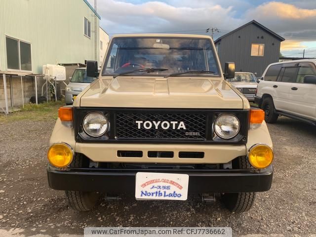 toyota landcruiser-70 1984 GOO_JP_700030319130220810002 image 2