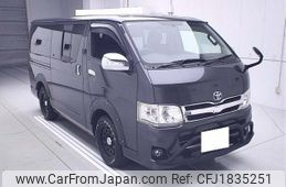 toyota hiace-van 2011 CFJ1835251