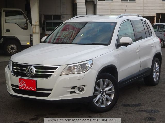 volkswagen tiguan 2010 -VOLKSWAGEN--VW Tiguan ABA-5NCAW--WVGZZZ5NZAW051345---VOLKSWAGEN--VW Tiguan ABA-5NCAW--WVGZZZ5NZAW051345- image 1