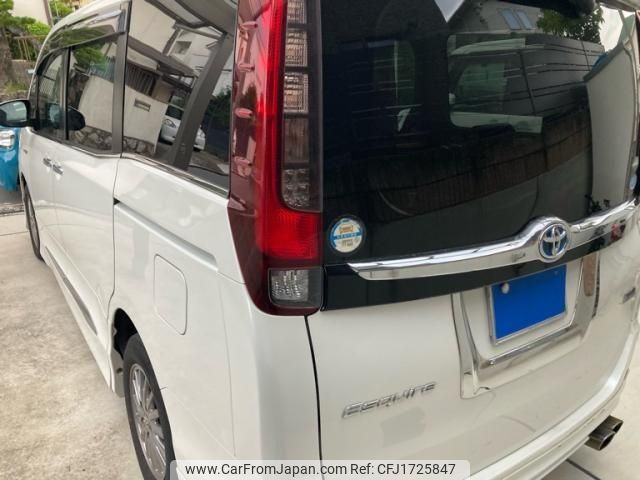 toyota esquire 2015 CFJ1725847 image 2