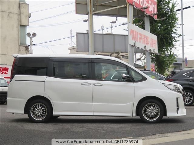 toyota noah 2021 CFJ1736974 image 2