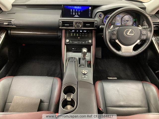 lexus is 2017 CFJ1584827 image 2