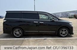 nissan elgrand 2012 NIKYO_KR28700