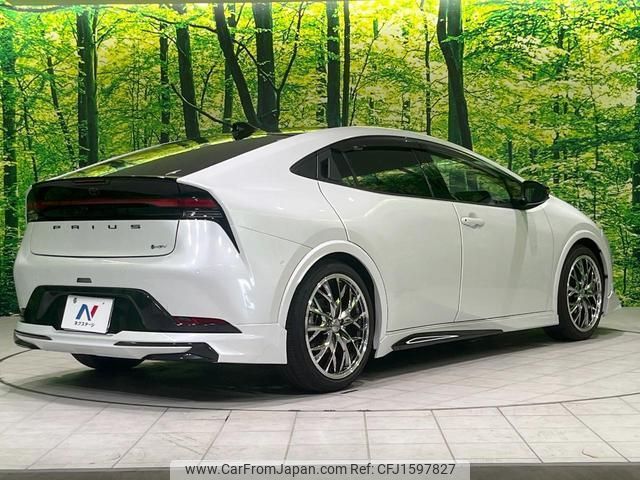 toyota prius 2023 CFJ1597827 image 2