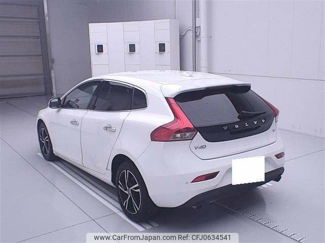 volvo v40 2015 -VOLVO 【岐阜 303ﾆ2002】--Volvo V40 MB4164T-2147579---VOLVO 【岐阜 303ﾆ2002】--Volvo V40 MB4164T-2147579- image 2