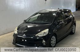 toyota aqua 2013 -TOYOTA--AQUA NHP10-6218760---TOYOTA--AQUA NHP10-6218760-