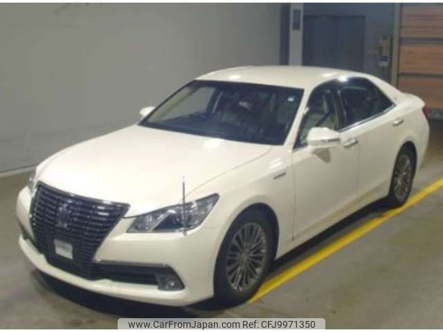 toyota crown 2013 -TOYOTA--Crown DAA-AWS210--AWS210-6002111---TOYOTA--Crown DAA-AWS210--AWS210-6002111- image 1