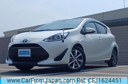 toyota aqua 2018 CFJ1624451