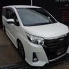 toyota noah 2017 -TOYOTA--Noah DBA-ZRR80W--ZRR80-0291933---TOYOTA--Noah DBA-ZRR80W--ZRR80-0291933- image 1