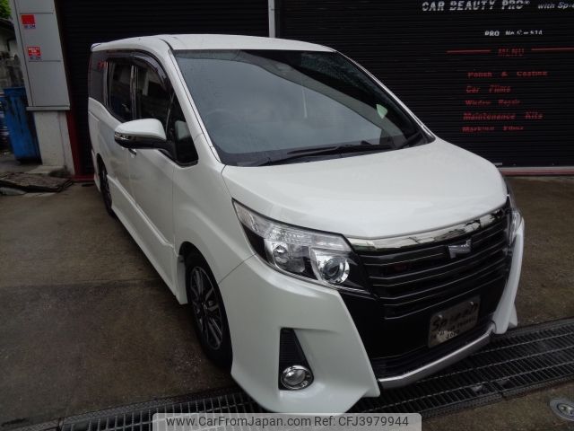 toyota noah 2017 -TOYOTA--Noah DBA-ZRR80W--ZRR80-0291933---TOYOTA--Noah DBA-ZRR80W--ZRR80-0291933- image 1