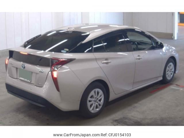 toyota prius 2017 quick_quick_DAA-ZVW55_8055822 image 2