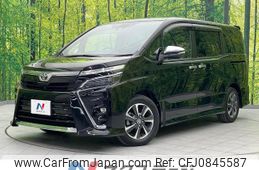 toyota voxy 2020 quick_quick_ZRR80W_ZRR80-0652597