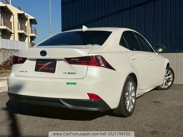 lexus is 2015 CFJ1799102 image 2