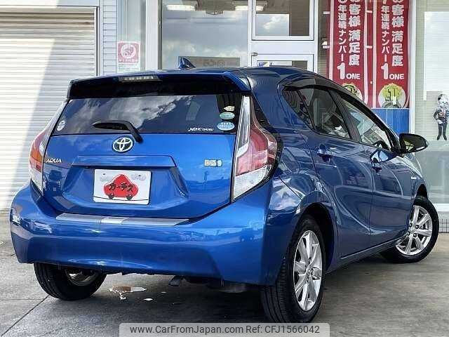 toyota aqua 2015 CFJ1566042 image 2