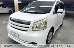 toyota noah 2009 CFJ1653814