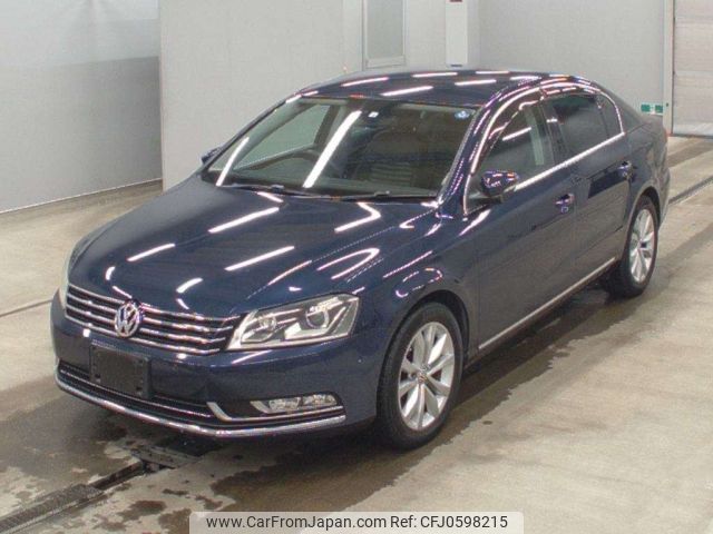 volkswagen passat 2013 -VOLKSWAGEN--VW Passat 3CCAX-WVWZZZ3CZDP047553---VOLKSWAGEN--VW Passat 3CCAX-WVWZZZ3CZDP047553- image 1