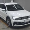 volkswagen tiguan 2018 -VOLKSWAGEN--VW Tiguan WVGZZZ5NZJW876288---VOLKSWAGEN--VW Tiguan WVGZZZ5NZJW876288- image 1