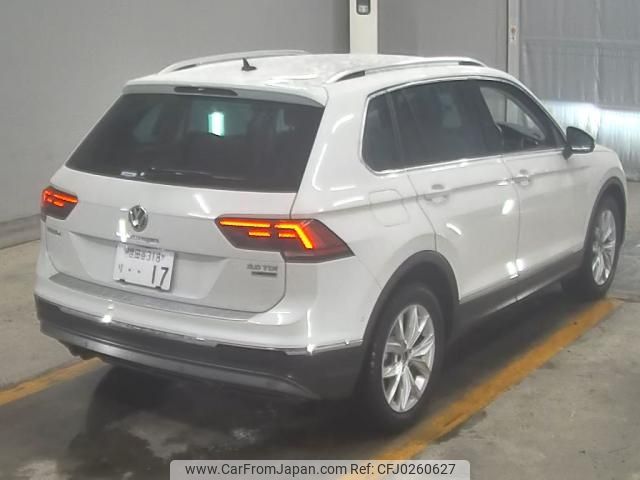 volkswagen tiguan 2019 -VOLKSWAGEN--VW Tiguan WVGZZZ5NZKW836311---VOLKSWAGEN--VW Tiguan WVGZZZ5NZKW836311- image 2