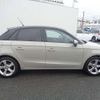 audi a1-sportback 2017 quick_quick_DBA-8XCHZ_WAUZZZ8X3HB070236 image 4