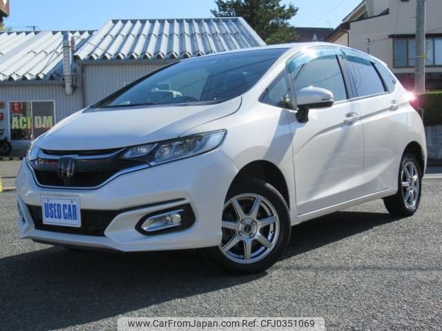 honda fit 2017 -HONDA 【盛岡 500ﾁ6528】--Fit DBA-GK4--GK4-1301451---HONDA 【盛岡 500ﾁ6528】--Fit DBA-GK4--GK4-1301451- image 1