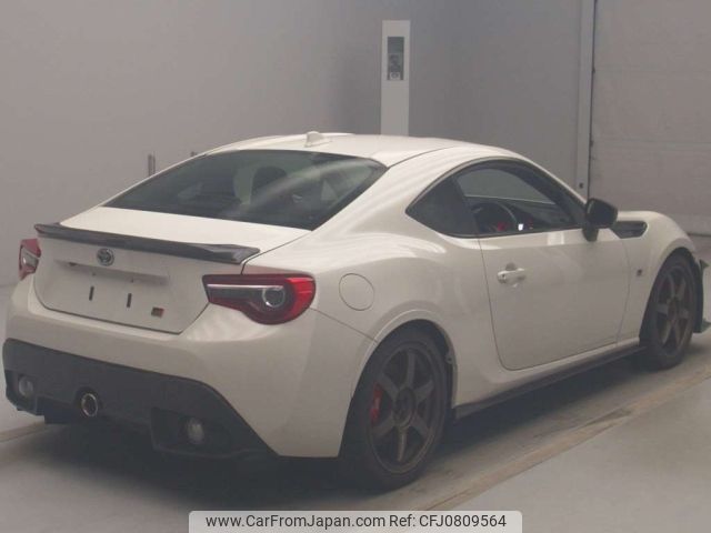 toyota 86 2018 CFJ0809564 image 2