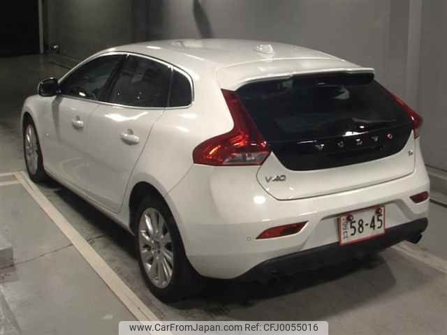 volvo v40 2015 -VOLVO--Volvo V40 MB4164T-F2251060---VOLVO--Volvo V40 MB4164T-F2251060- image 2