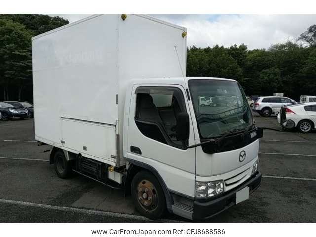 mazda titan 2003 CFJ8688586 image 1