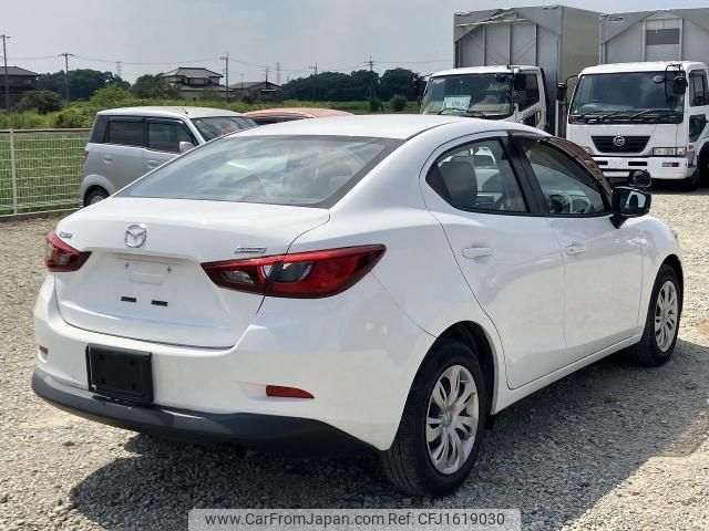 mazda demio 2021 CFJ1619030 image 2