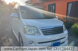 toyota noah 2006 CFJ1754477