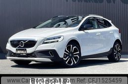 volvo v40 2017 CFJ1525459