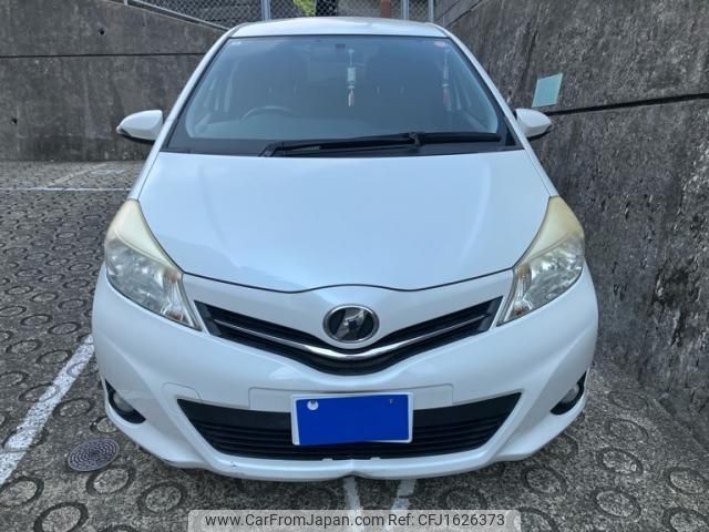 toyota vitz 2011 CFJ1626373 image 1