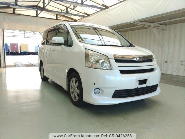 toyota noah 2008 ENHANCEAUTO_1_ea290521 image 1