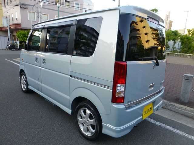 suzuki every-wagon 2006 2222435-KRM17679-17689-27R image 1