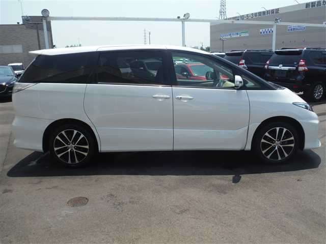 toyota estima 2014 683103-1220219 image 2