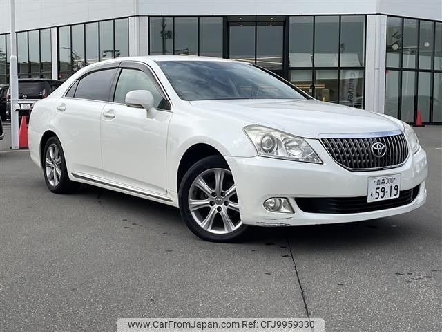 toyota crown-majesta 2011 -TOYOTA--Crown Majesta DBA-UZS207--UZS207-1000716---TOYOTA--Crown Majesta DBA-UZS207--UZS207-1000716- image 1