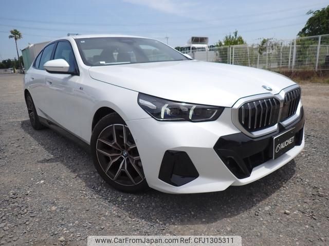 bmw 5-series 2024 quick_quick_3AA-12FJ20_WBA12FJ090CR99035 image 1