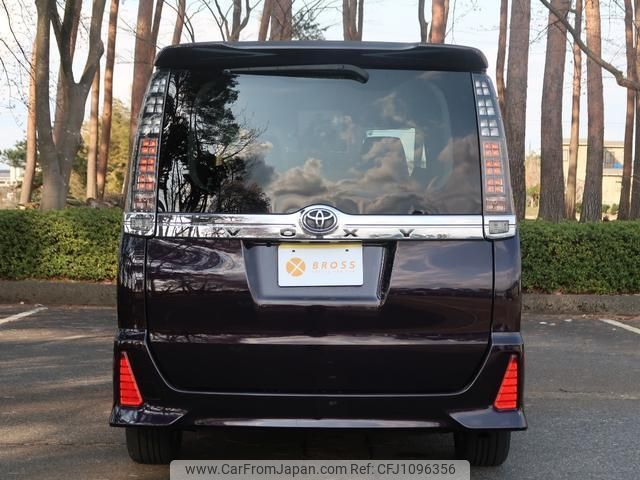toyota voxy 2014 quick_quick_ZRR80W_ZRR80W-0022720 image 2