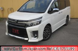 toyota voxy 2017 CFJ1751599