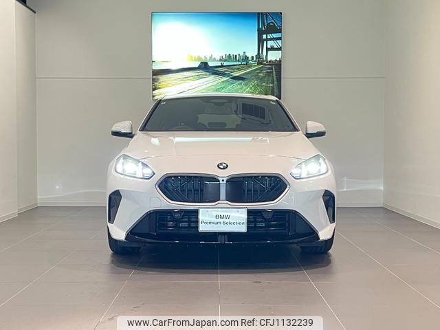 bmw 1-series 2024 quick_quick_82GE15_7R26140 image 2